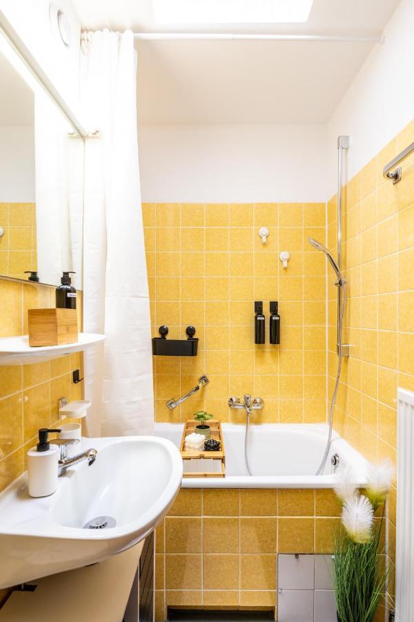 Fewo Ahrperle-Modernes Apartment-Balkon-Kurviertel บาดนอยเอินอาห์-อาร์ไวเลอร์ ภายนอก รูปภาพ